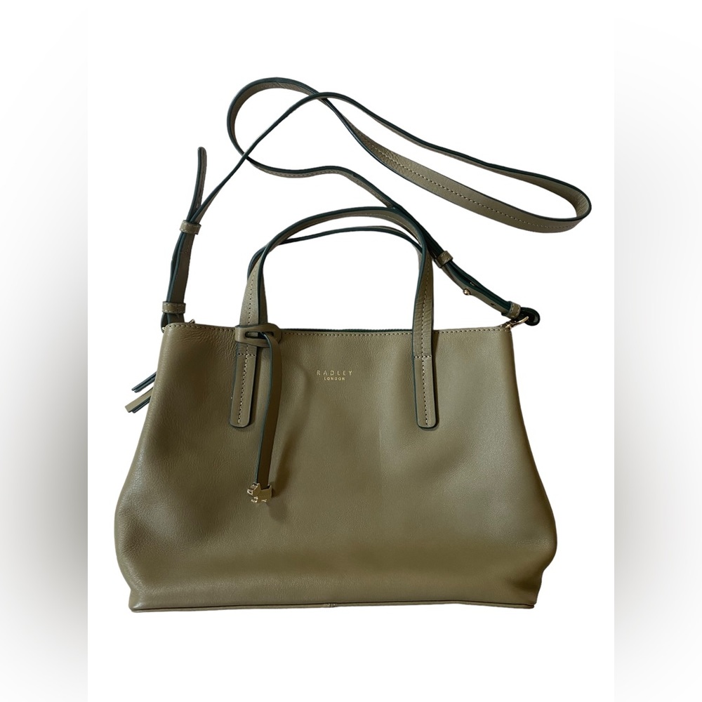 Radley London Duke’s Place Medium Open Top Multi-way Bag in Winter Moss.